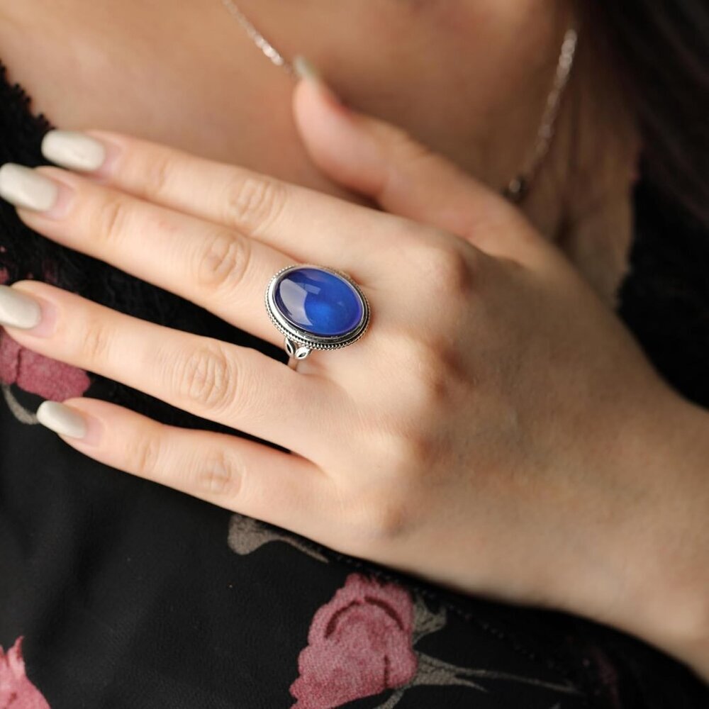 Oval Mood Ring Sterling Silver Large 18mm Color Changing Emotional Jewelry - Picture 4 of 5